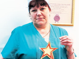 Снесла курочка яичко