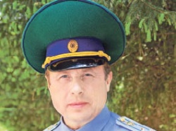 Граница на замке и на... контракте