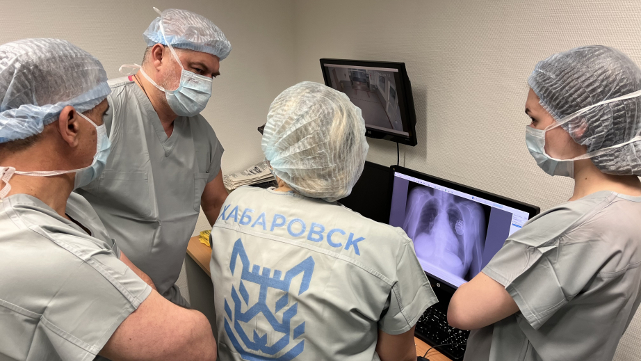 Хабаровские хирурги спасли пациента с вросшим электродом кардиостимулятора