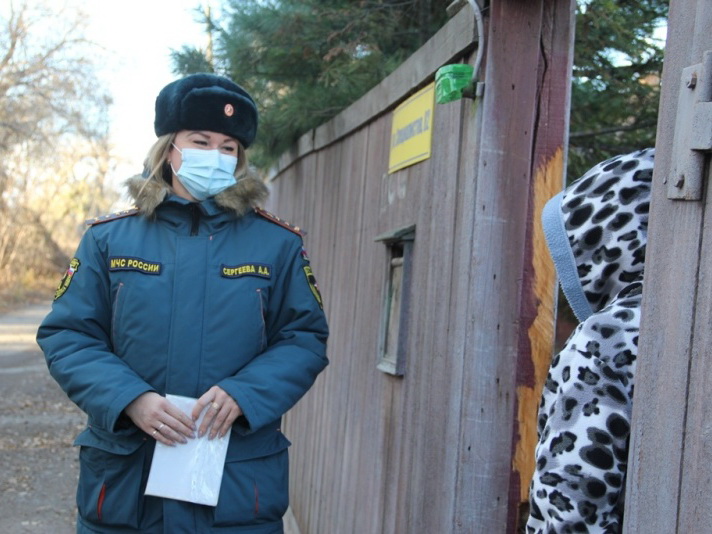 Пожары начинаются с травяного пала