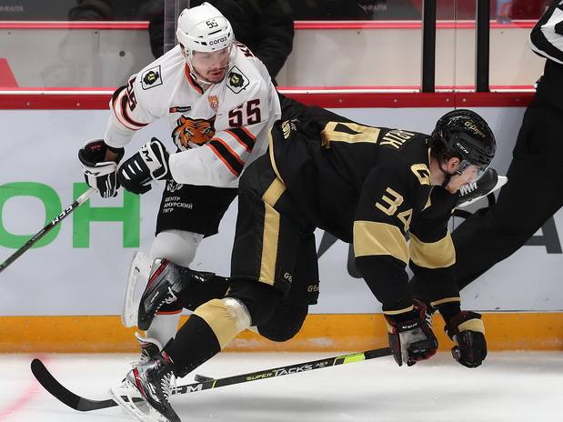 С почином, «Амур»!