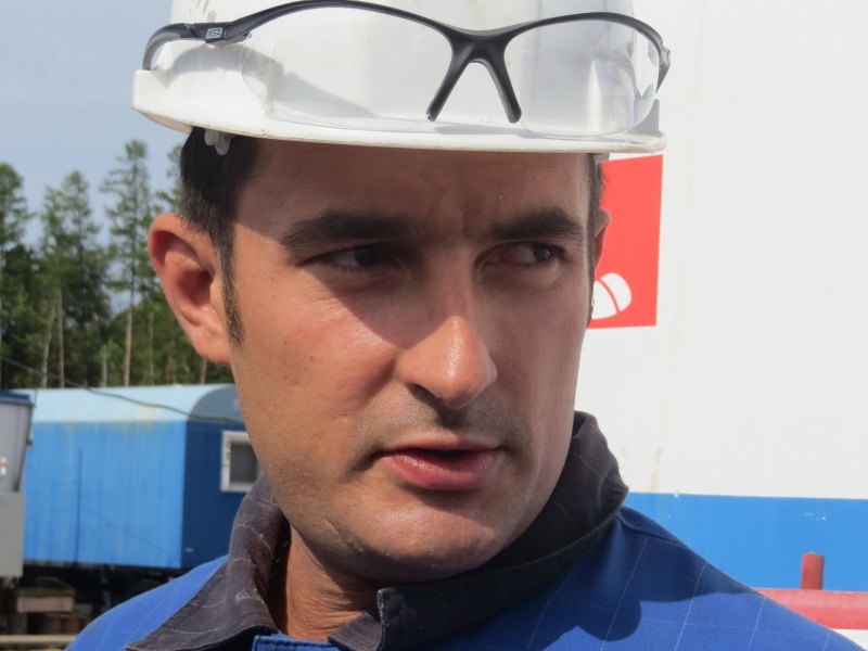 Не простая это работа - газ искать в тайге и болотах