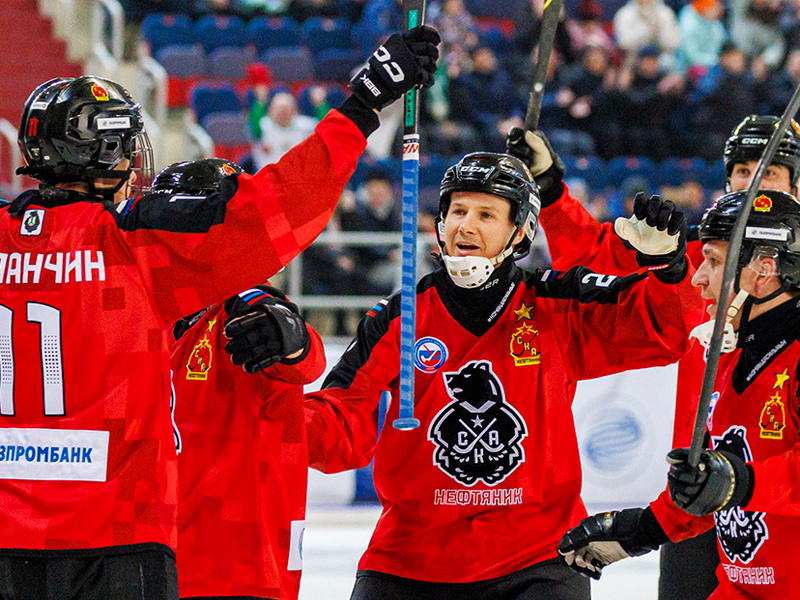 Триллер в «Ерофее», или 16 мячей на двоих