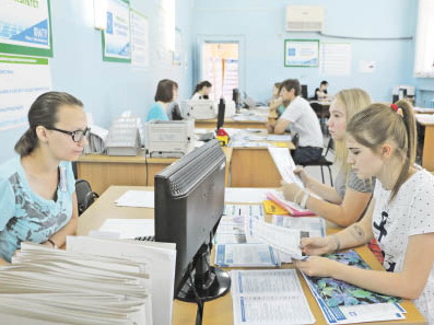 Нынче физики в почёте, ну а «лирики» - в пролёте?