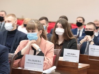 Молодые депутаты приступают к работе