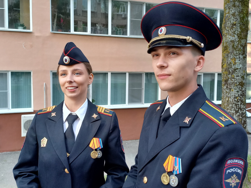 Роман и Олеся нашли себя в полиции