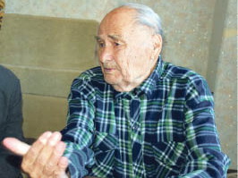 Жизнь легендарного модельера длиною в 100 лет
