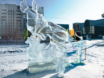 Ледовый рыбный день и селфи в космосе