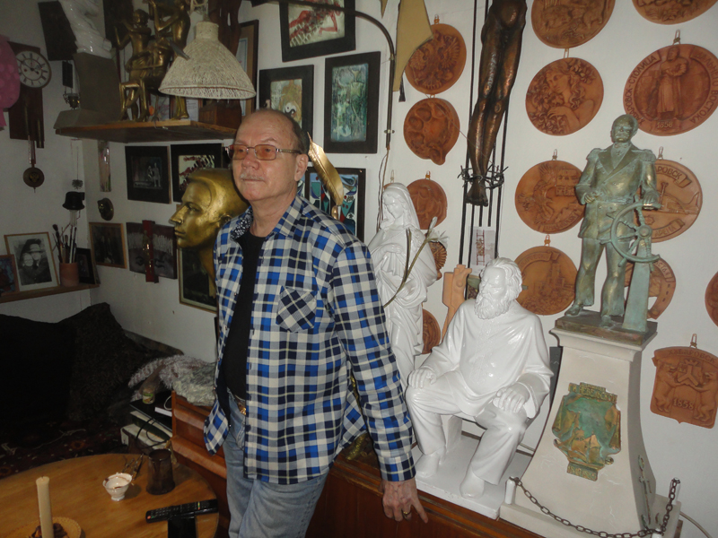 Тяга создавать у Бабурова была ещё с детства