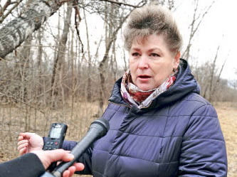 Бараки сносят, щепки летят…