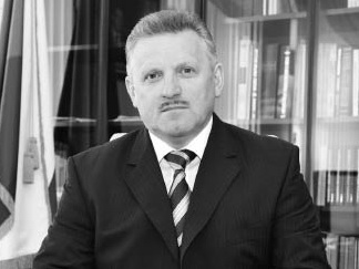 Подушка безопасности есть, но отдыхать некогда
