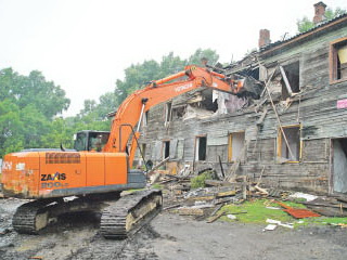 Из барака - в новый дом