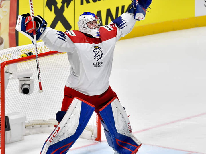 Легионеров теперь полный комплект