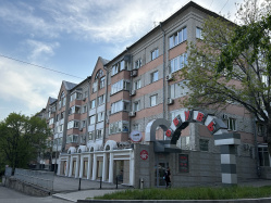 Где эта улица, где этот дом