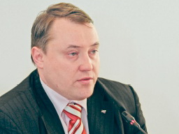 Кто придумал большие проблемы для мелкой розницы