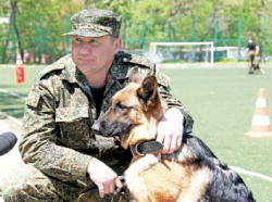 Эфа пошла по стопам мамы