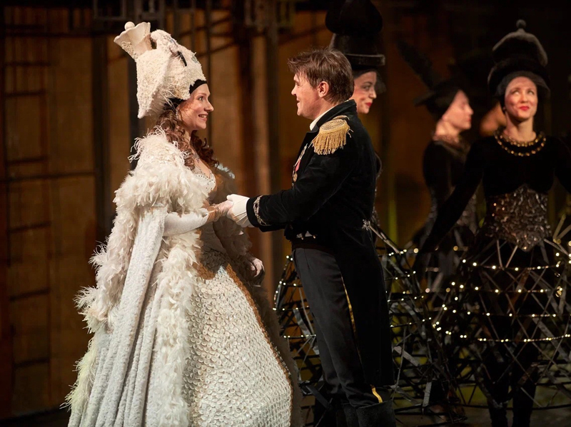 Триумф артистов Хабаровской драмы на фестивале в Москве