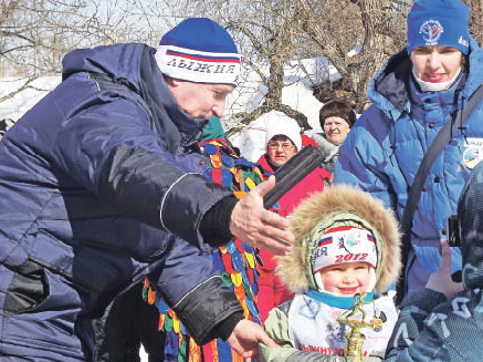 На лыжню - всем селом