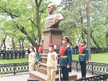 Вечная слава героям!