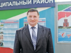 Сельская дорога, вымощенная грантами