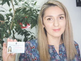 Статус многодетной семьи подтверждает «пластик»