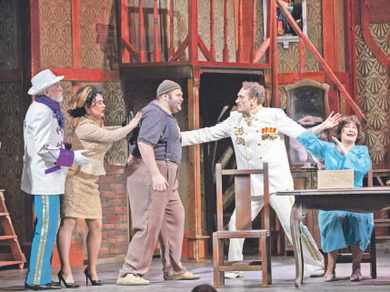 Счастливчиков ждут билеты на спектакль