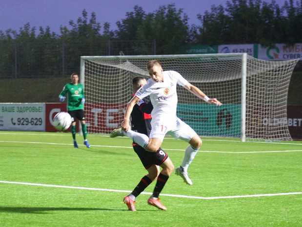 Дубль Караева и крупная победа