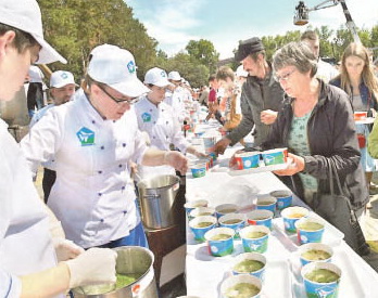 Ухой и напитками угостят хабаровчан и зарубежных гостей