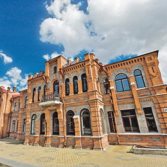 Три дома – одна душа: о чём молчат старые своды хабаровского ТЮЗа