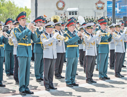 Искусство принадлежит народу