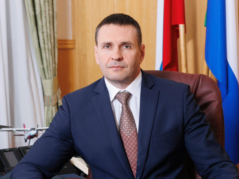 Дмитрий  Демешин:  газеты читаю  в  рабочем  порядке