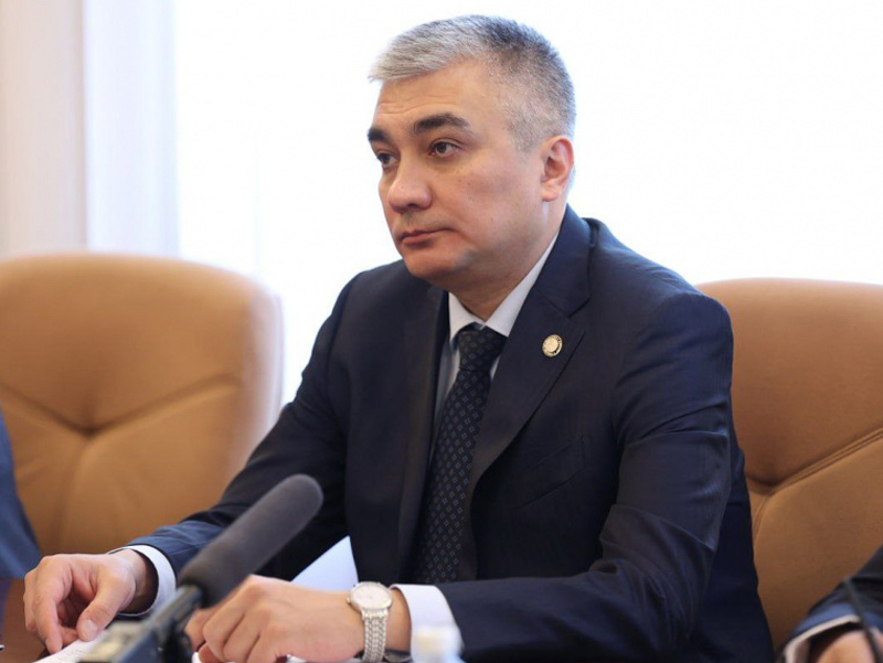 Хабаровск и Узбекистан: рыба, фрукты и туристические путёвки