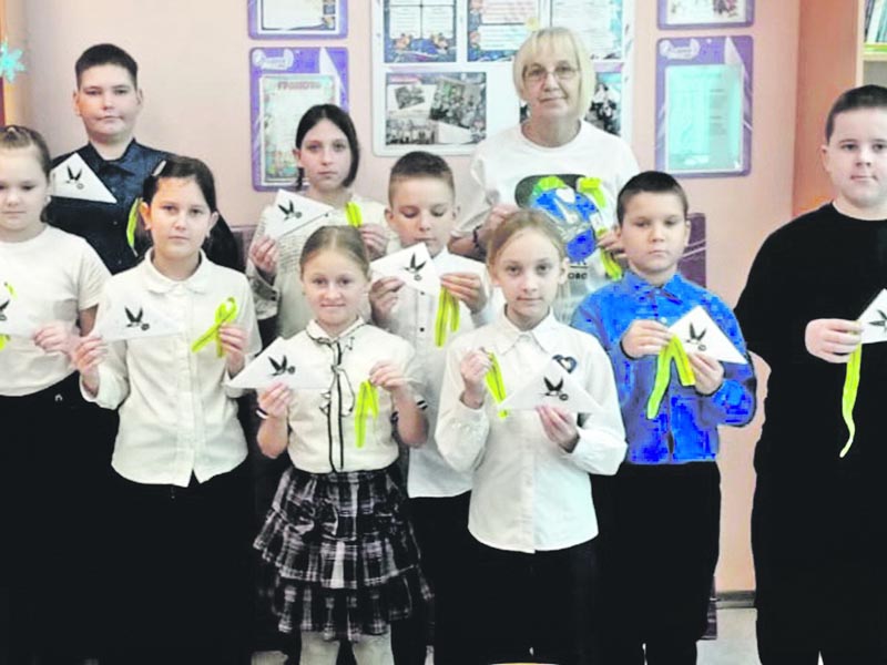 «Маленькую ласточку из жести я носила на груди сама»