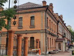 Где эта улица, где этот дом
