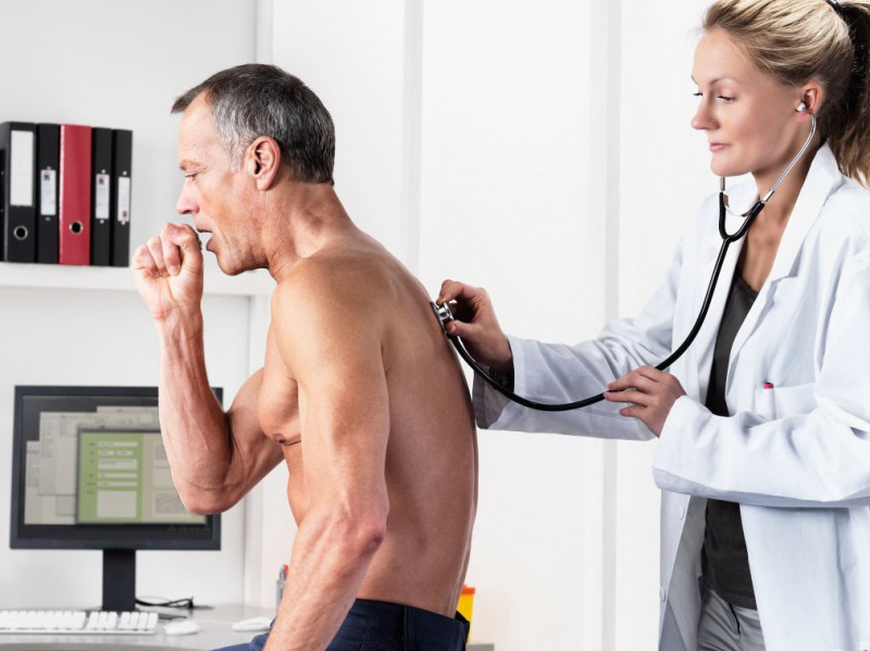 Грипп отступает, но расслабляться рано