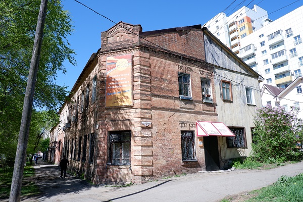 Как Доходный дом Петренко потерял балконы, но сохранил историю
