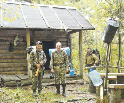 Ревел олень - деревья гнулись