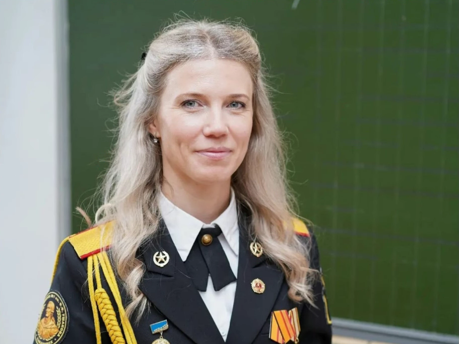 Юлия Борец в конкурсе «Учитель года» стала «Вдохновляющим наставником»
