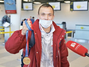 Звёзды зажигаются