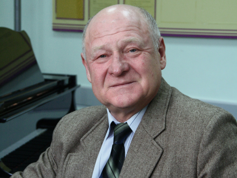 Любовь к музыке у него в генах