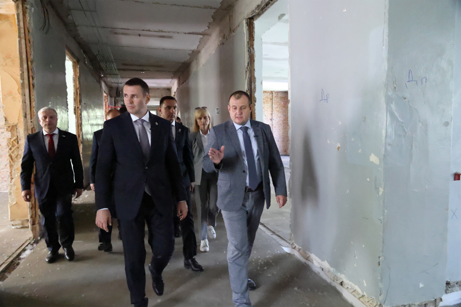 Дмитрий Демешин оценил реализацию президентских проектов в Комсомольске