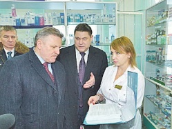 Губернатор прошёлся по аптекам  