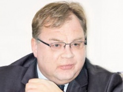 Йортикка остаётся и настроен позитивно