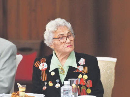 «Нам этот бой не забыть нипочём»