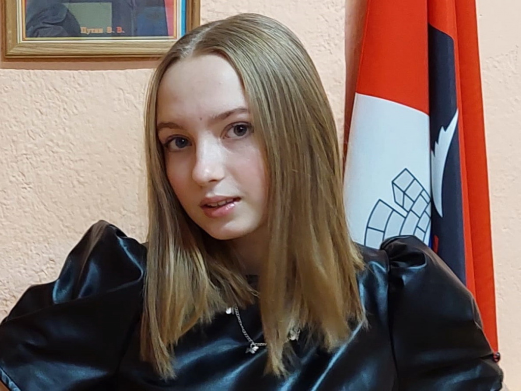Алина КУЗМЕНКИНА.jpg Алина КУЗМЕНКИНА.jpg