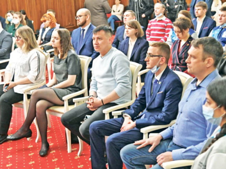 Молодёжь сказала: «Надо!» Дегтярёв ответил: «Есть!»