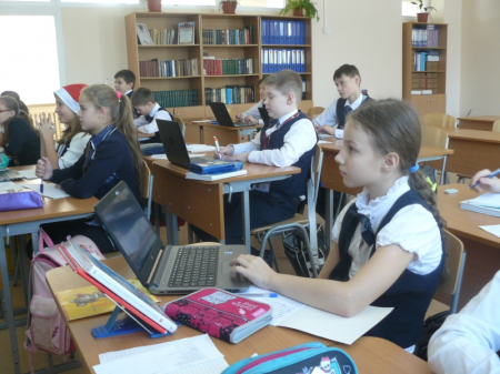 Электронные учебники решают уравнение со многими неизвестными
