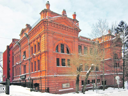 Уникальный экспонат из красного кирпича