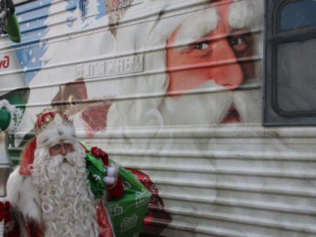 Дед Мороз отправился в путешествие по стране из Владивостока