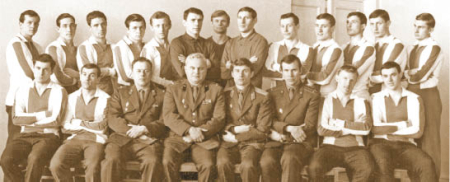 В Хабаровске он научился бить левой